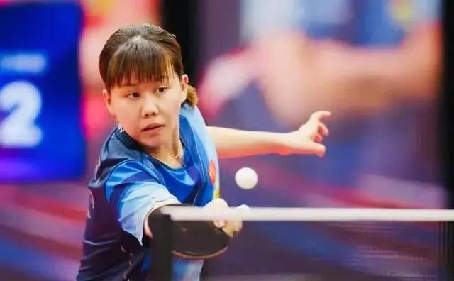 还有一位女 还有一位女