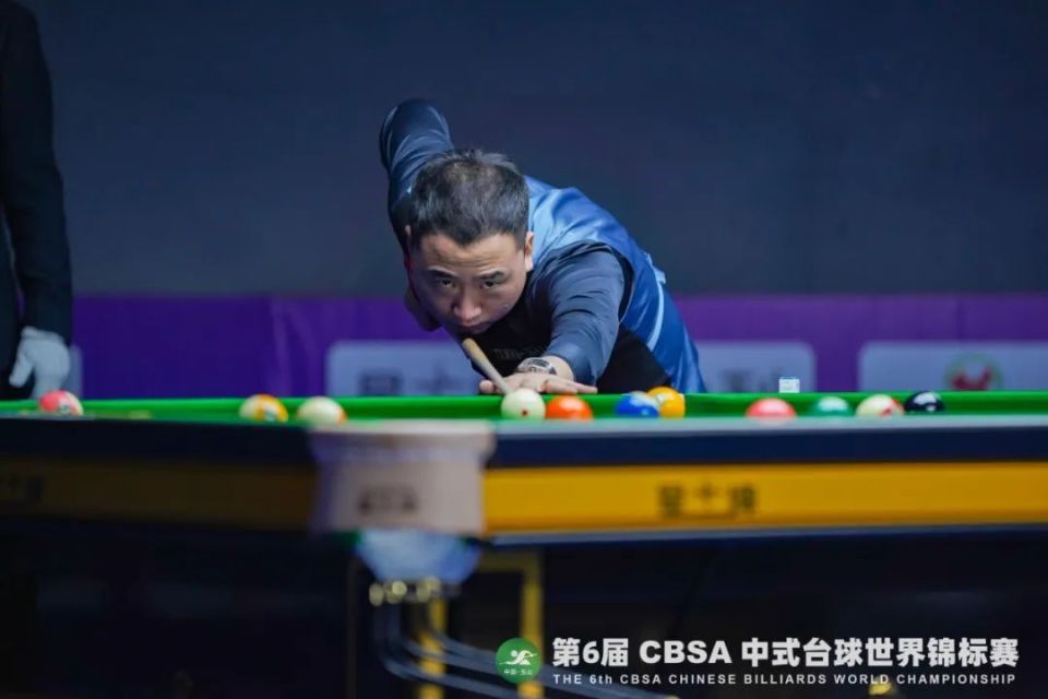 皮球贴地窜 皮球贴地窜